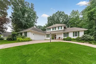 51973 Fall Creek Dr, Granger, IN 46530 - Photo 2
