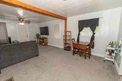 924 W Marion Street, Mishawaka, IN 46545 - Photo 4
