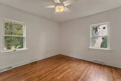 916 E Grove Street, Mishawaka, IN 46545 - Photo 16