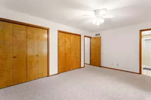 54960 E Sunray Dr, Osceola, IN 46561 - Photo 12