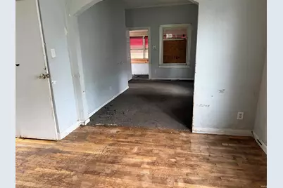 936 S 33rd Street, South Bend, IN 46615 - Photo 6