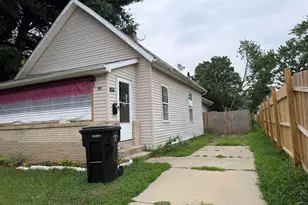 936 S 33rd St, South Bend, IN 46615 - Photo 2