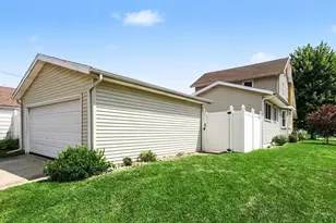 301 N Victoria St, Mishawaka, IN 46544 - Photo 4