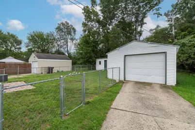 908 Dover Drive, South Bend, IN 46614 - Photo 24