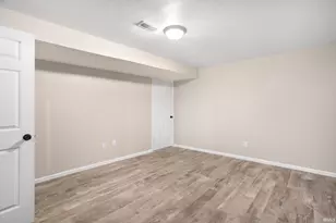 1849 N Meade St, South Bend, IN 46628 - Photo 12