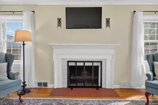 424 Miami Club Dr, Mishawaka, IN 46544 - Photo 8