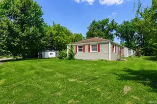 2505 Northview Dr, South Bend, IN 46628 - Photo 2