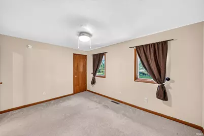 63335 US 31 Highway, South Bend, IN 46614 - Photo 18