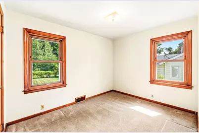 405 W Angela Boulevard, South Bend, IN 46617 - Photo 14