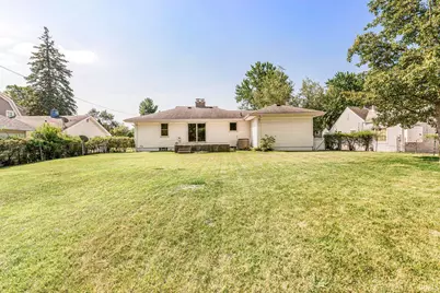 405 W Angela Boulevard, South Bend, IN 46617 - Photo 22