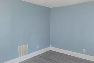 906 Hudson St, Elkhart, IN 46516 - Photo 8