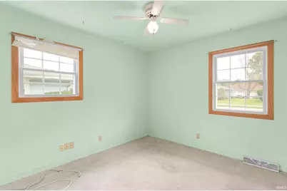147 N Oakley Avenue, Mishawaka, IN 46544 - Photo 8