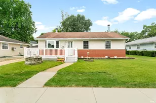 147 N Oakley Ave, Mishawaka, IN 46544 - Photo 1