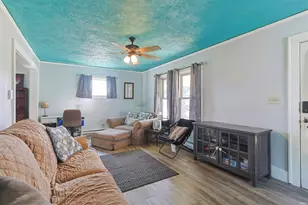 946 S 27th St, South Bend, IN 46615 - Photo 4