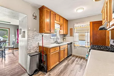 1917 E Bowman Street, South Bend, IN 46613 - Photo 6
