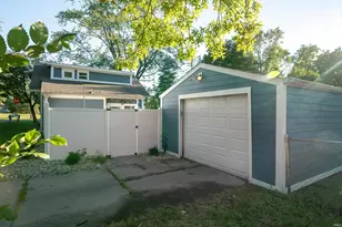 301 W Pendle St, South Bend, IN 46637 - Photo 22