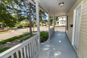 201 E Bowman St, South Bend, IN 46613 - Photo 4