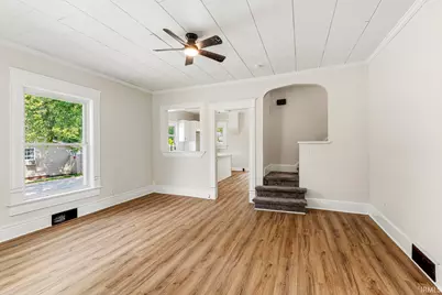 212 E Waterford Street, Wakarusa, IN 46573 - Photo 6