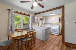 2311 W 6th St, Mishawaka, IN 46544 - Photo 8