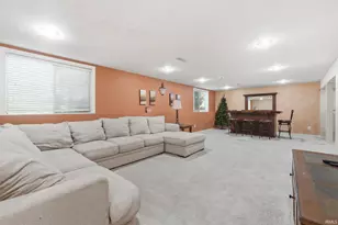 51071 Streamwood Dr, Granger, IN 46530 - Photo 16