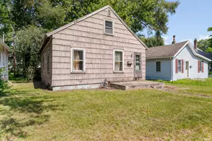 1617 E Bowman St, South Bend, IN 46613 - Photo 2