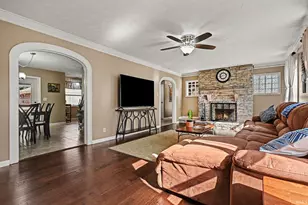 1713 Wilber St, South Bend, IN 46628 - Photo 4
