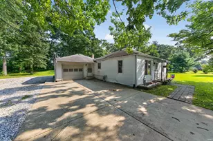20673 Roycroft Dr, South Bend, IN 46614 - Photo 2