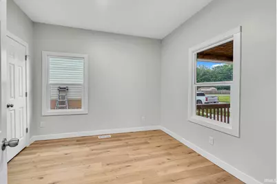 2422 Kenwood Avenue, South Bend, IN 46628 - Photo 12