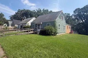 1626 Johnson St, South Bend, IN 46628 - Photo 10