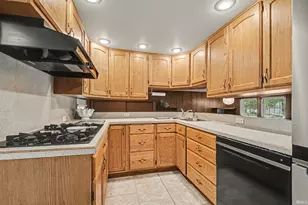 131 S Vine St, Elkhart, IN 46514 - Photo 14
