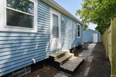 1834 O'brien Street, South Bend, IN 46628 - Photo 6