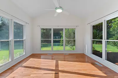 601 Finch Drive, South Bend, IN 46614 - Photo 6
