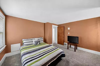 1022 Diamond Avenue, South Bend, IN 46628 - Photo 16