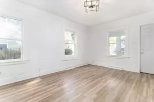 1129 Huey St, South Bend, IN 46628 - Photo 14