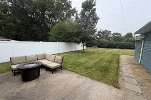 1320 E Beardsley Ave, Elkhart, IN 46514 - Photo 10