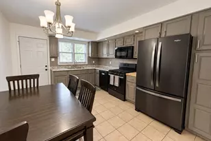 510 E Lowell Ave, Mishawaka, IN 46545 - Photo 10