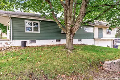 229 E Michigan Street, New Carlisle, IN 46552 - Photo 4