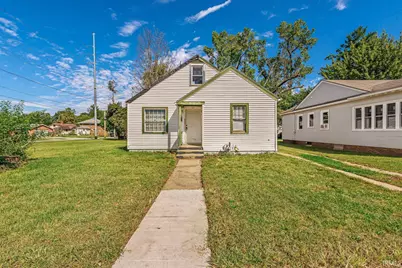 346 W Hubbard Avenue, Elkhart, IN 46516 - Photo 2