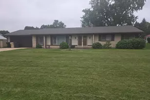1326 Roelke Dr, South Bend, IN 46614 - Photo 1