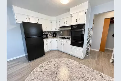 716 W 12th Street, Mishawaka, IN 46544 - Photo 8