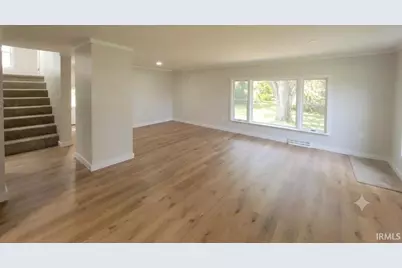 745 E 18th Street, Mishawaka, IN 46544 - Photo 14