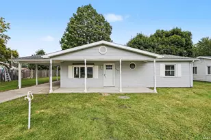 708 W Superior St, Osceola, IN 46561 - Photo 1