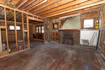 1109 Diamond Avenue, South Bend, IN 46628 - Photo 8
