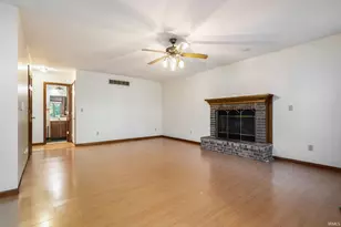 13741 Creston Hills Dr, Mishawaka, IN 46544 - Photo 4