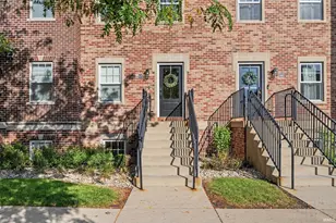 628 N Notre Dame Ave, South Bend, IN 46617 - Photo 1