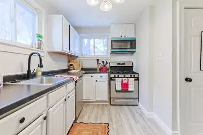 811 E Ewing Avenue, South Bend, IN 46613 - Photo 10