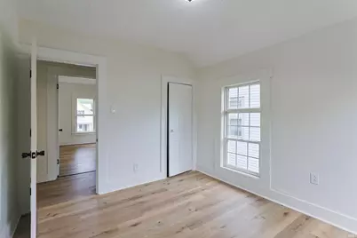 209 E 6th Street, Mishawaka, IN 46544 - Photo 6