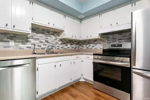 53332 Oakton Dr, South Bend, IN 46635 - Photo 8