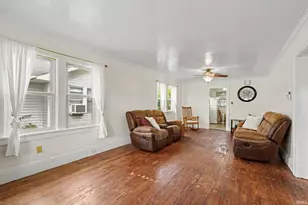 202 Strathmoor Ave, Mishawaka, IN 46544 - Photo 4
