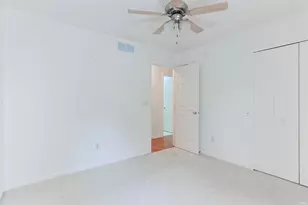 18131 N Cloverleaf Dr, South Bend, IN 46637 - Photo 32